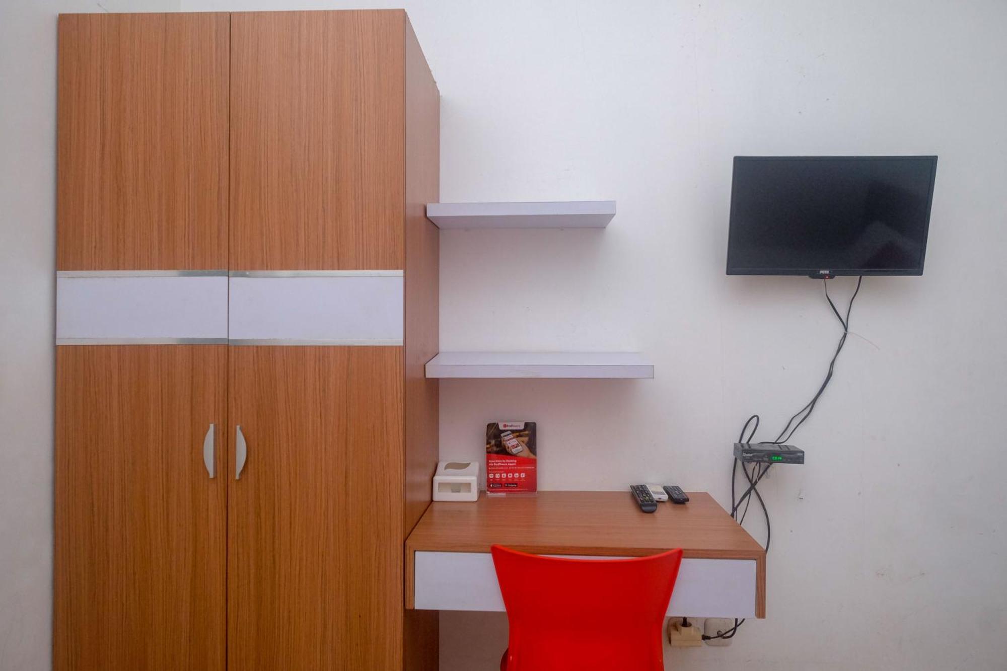 Reddoorz Syariah Near Simpang Lima Semarang Ξενοδοχείο Jomblang Εξωτερικό φωτογραφία
